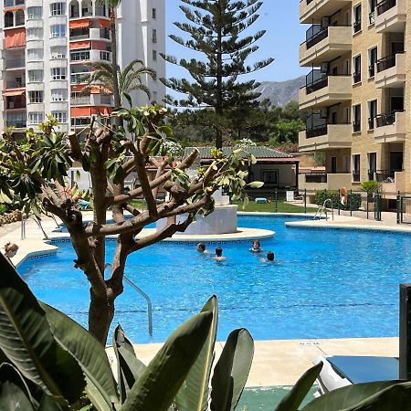 Moderno Apartamento En Primera Linea Paseo Maritimo Фуэнхирола Экстерьер фото
