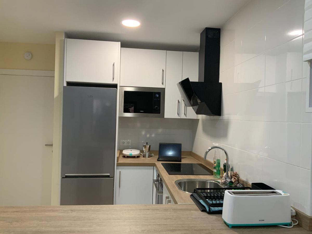 Moderno Apartamento En Primera Linea Paseo Maritimo Фуэнхирола Экстерьер фото