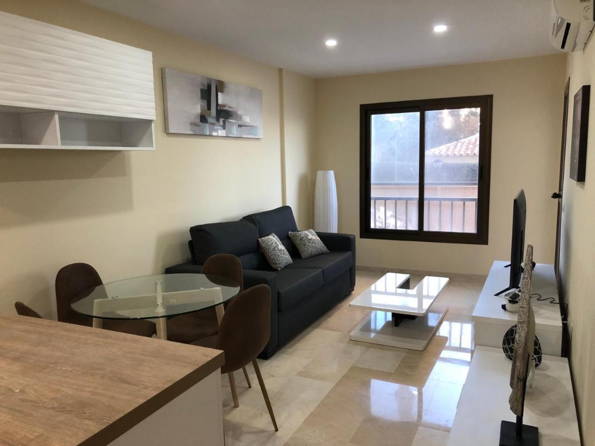 Moderno Apartamento En Primera Linea Paseo Maritimo Фуэнхирола Экстерьер фото