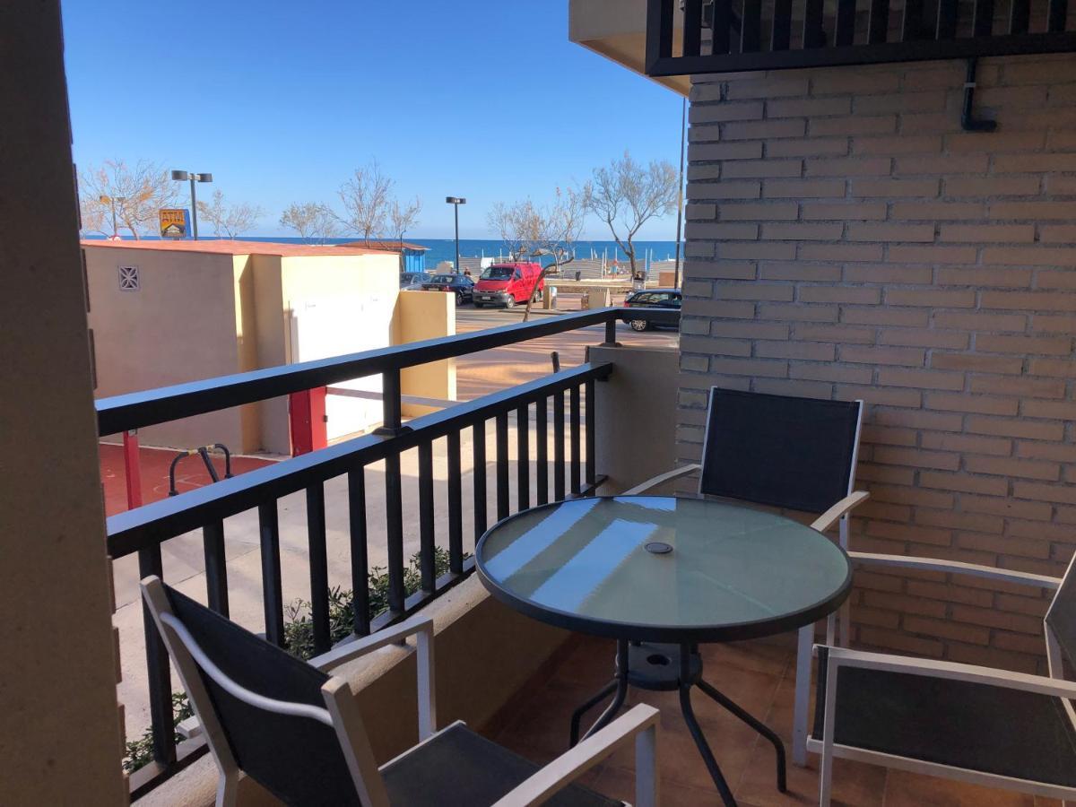 Moderno Apartamento En Primera Linea Paseo Maritimo Фуэнхирола Экстерьер фото