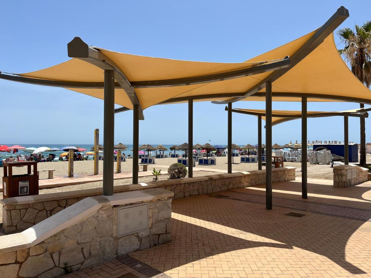 Moderno Apartamento En Primera Linea Paseo Maritimo Фуэнхирола Экстерьер фото