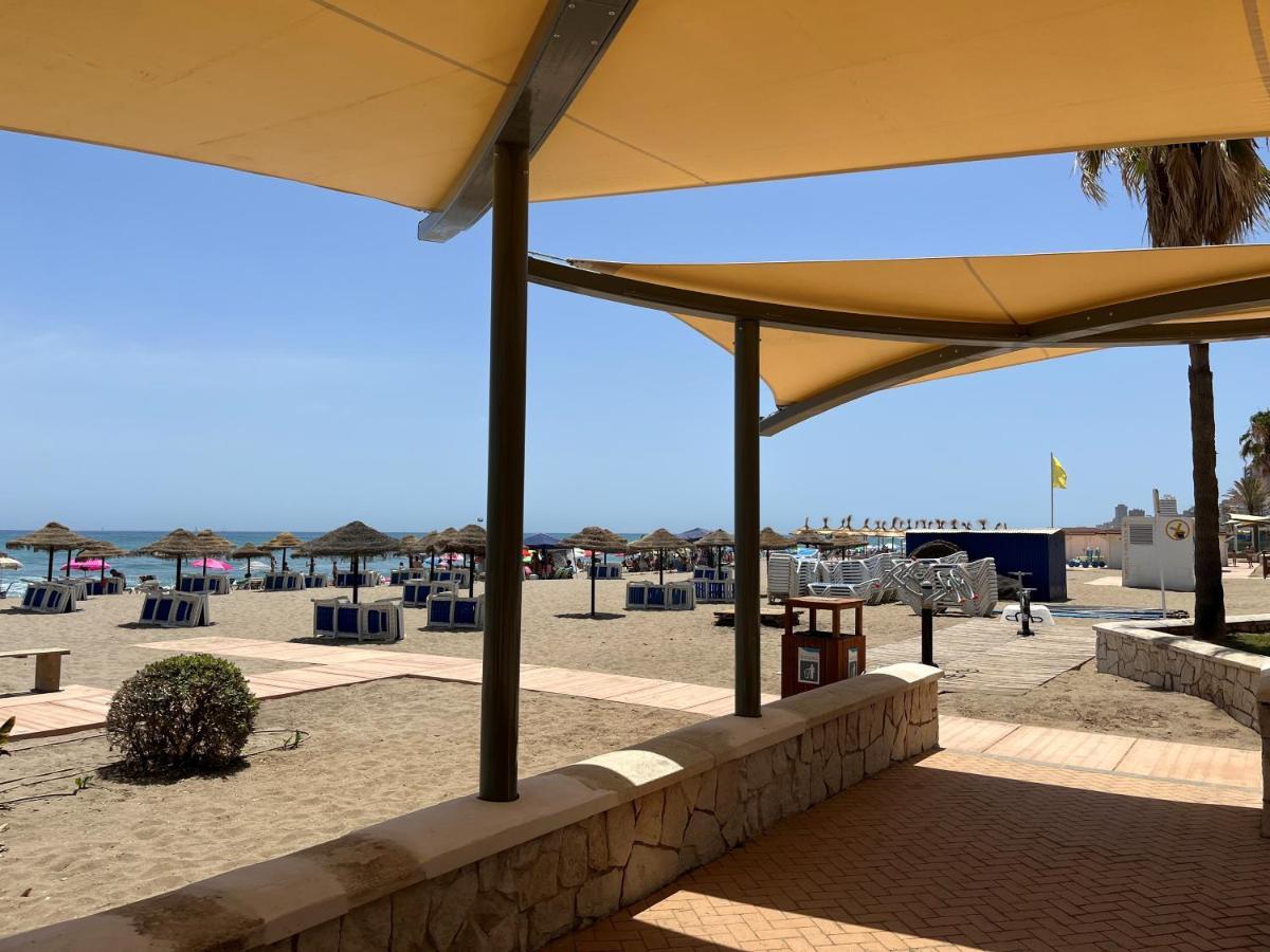 Moderno Apartamento En Primera Linea Paseo Maritimo Фуэнхирола Экстерьер фото